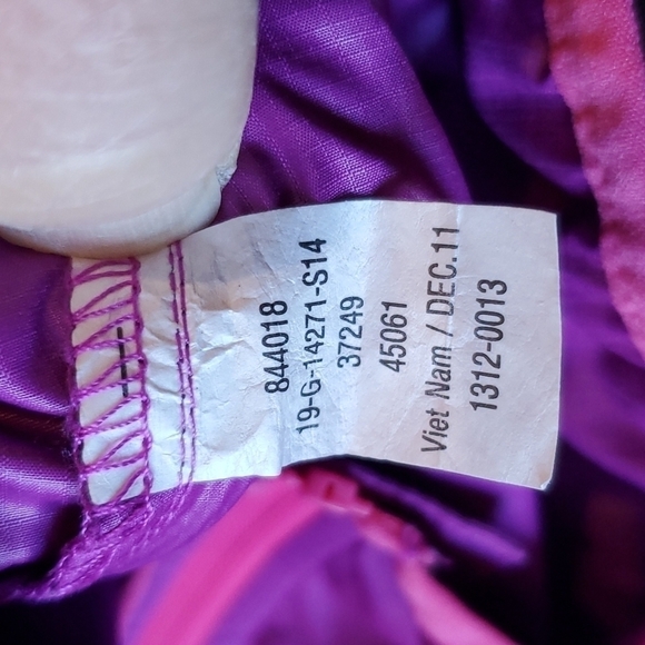 Novara purple 12-14 large windbreaker/ cycling jacket - Picture 7 of 8